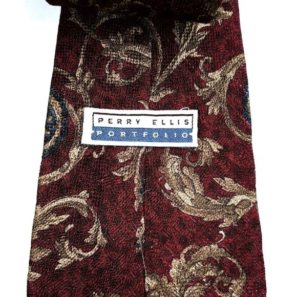 Perry Ellis Portfolio Burgundy Brown Tie Silk Necktie 4 Inch X 57 Inch - Picture 2 of 2